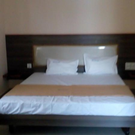 Hotel Meyyappaa 加赖古迪 外观 照片