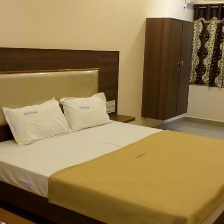 Hotel Meyyappaa 加赖古迪 外观 照片